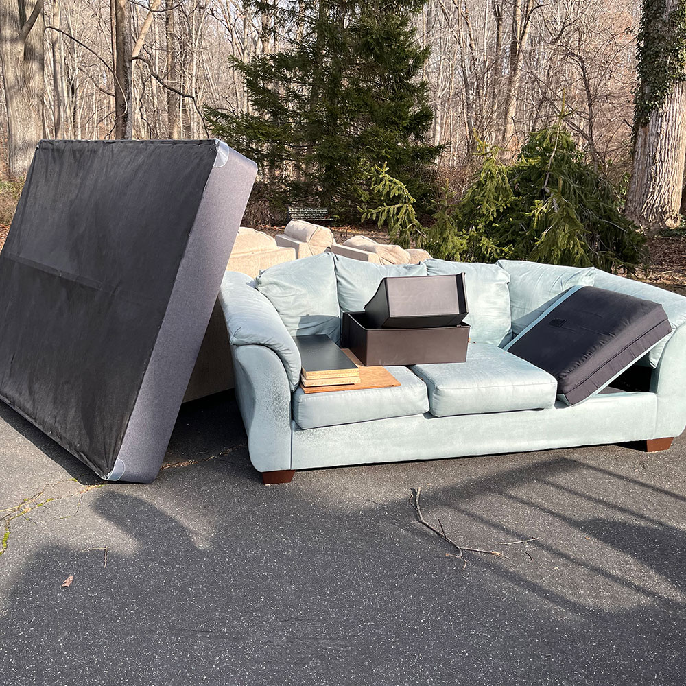 Junk sofa and boxspring